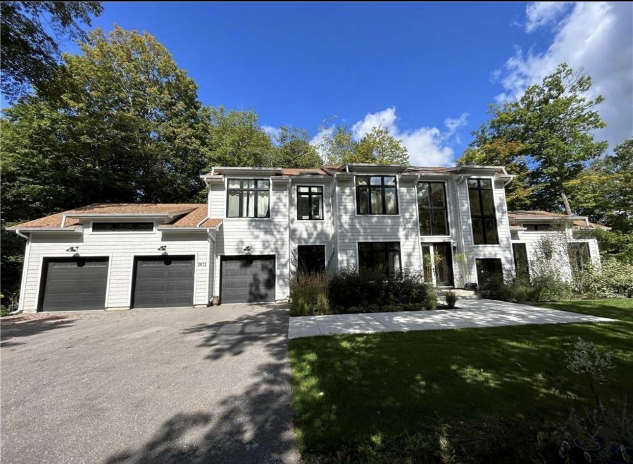 2072 Wilkinson St Innisfil, ON L9S 1X3