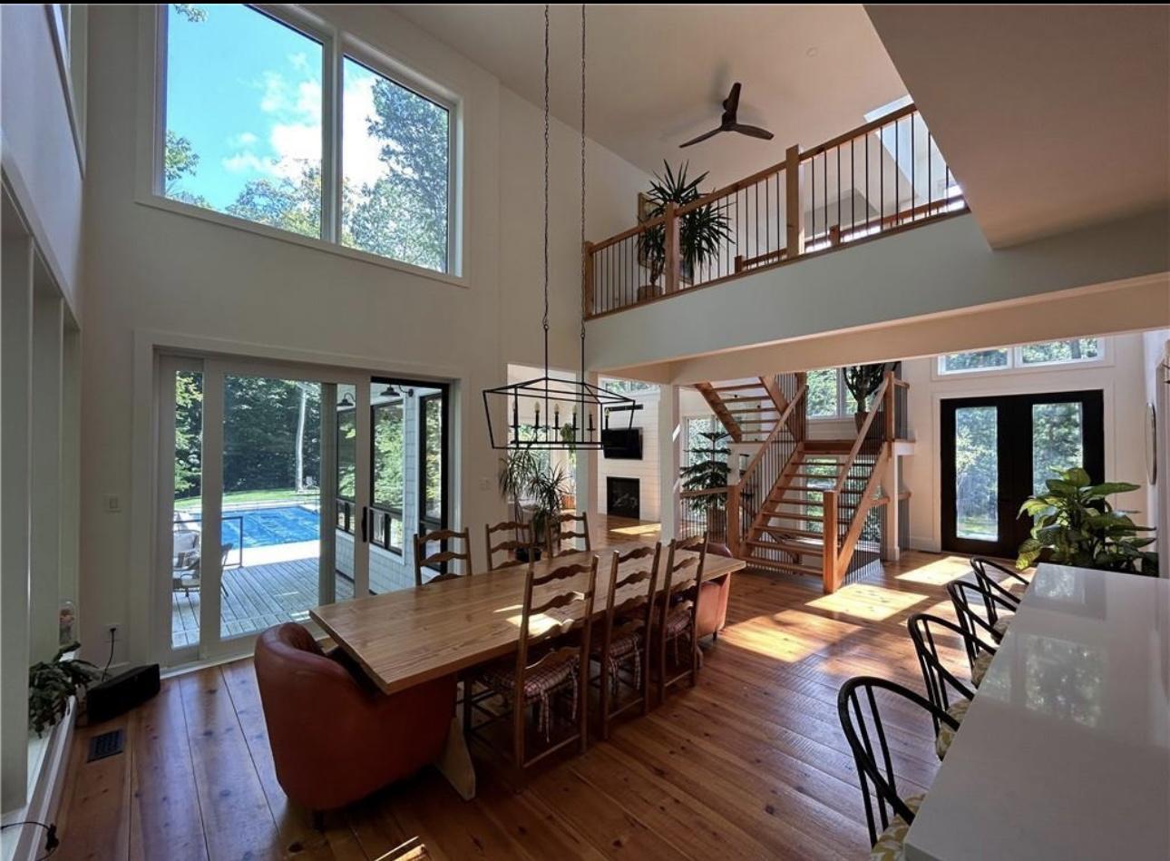 2072 Wilkinson St Innisfil, ON L9S 1X3