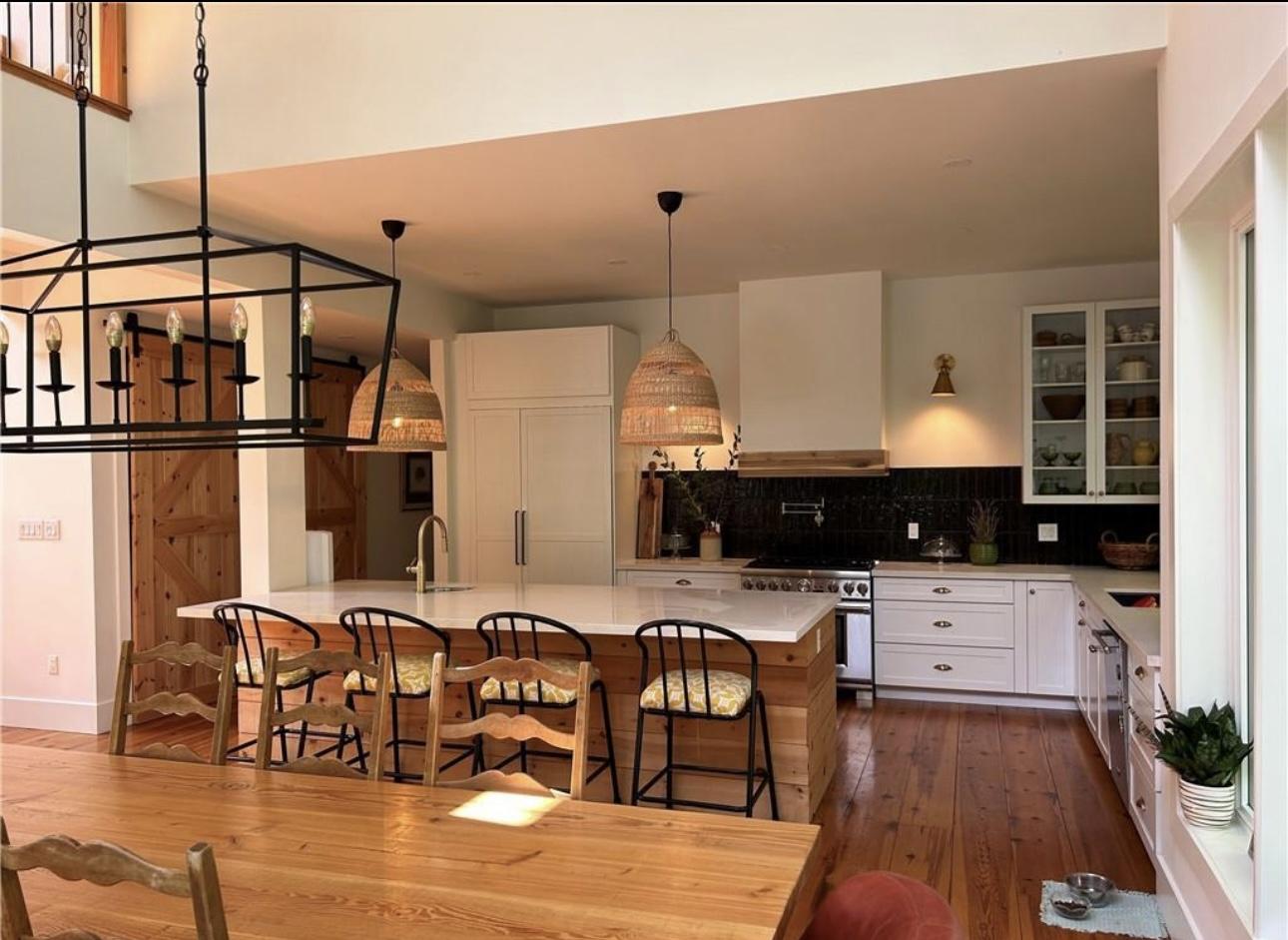 2072 Wilkinson St Innisfil, ON L9S 1X3