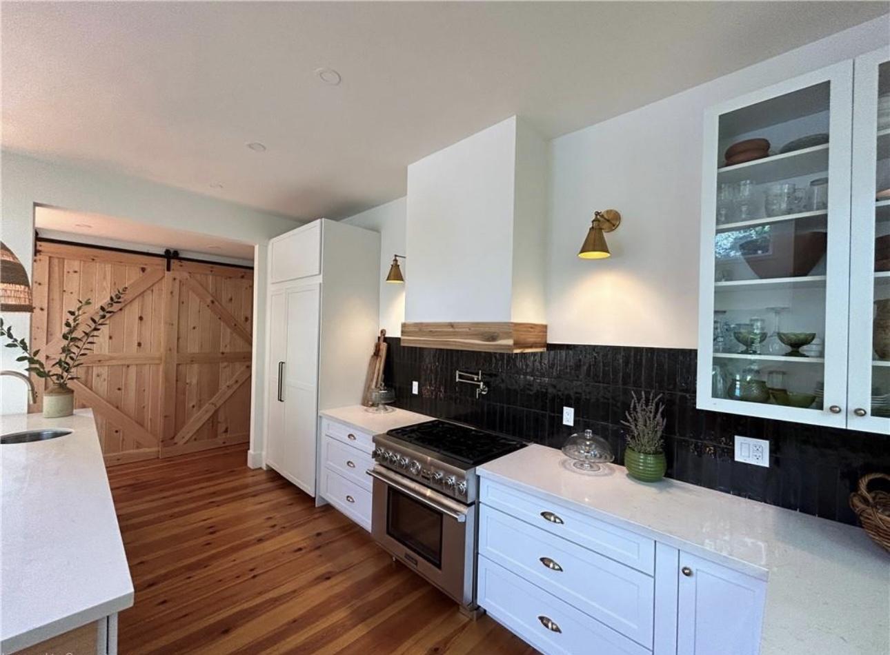 2072 Wilkinson St Innisfil, ON L9S 1X3