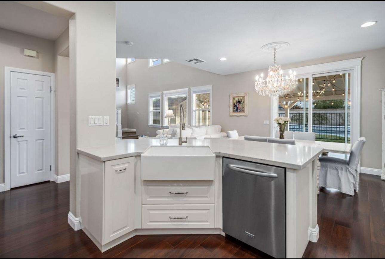 4400 W Avenue J7, Lancaster, CA 93536