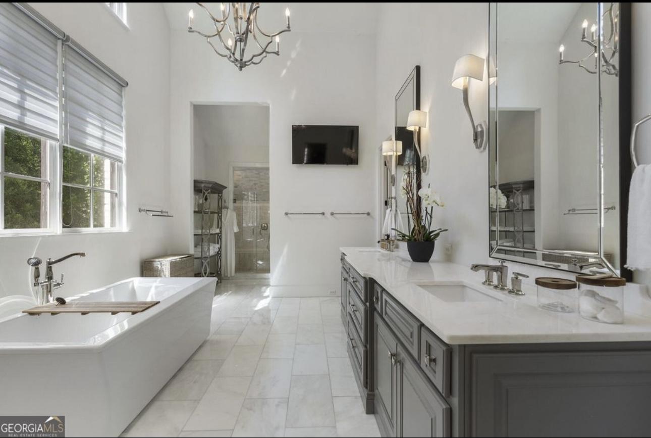 3888 Peachtree Dunwoody Rd NE, Atlanta, GA 30342