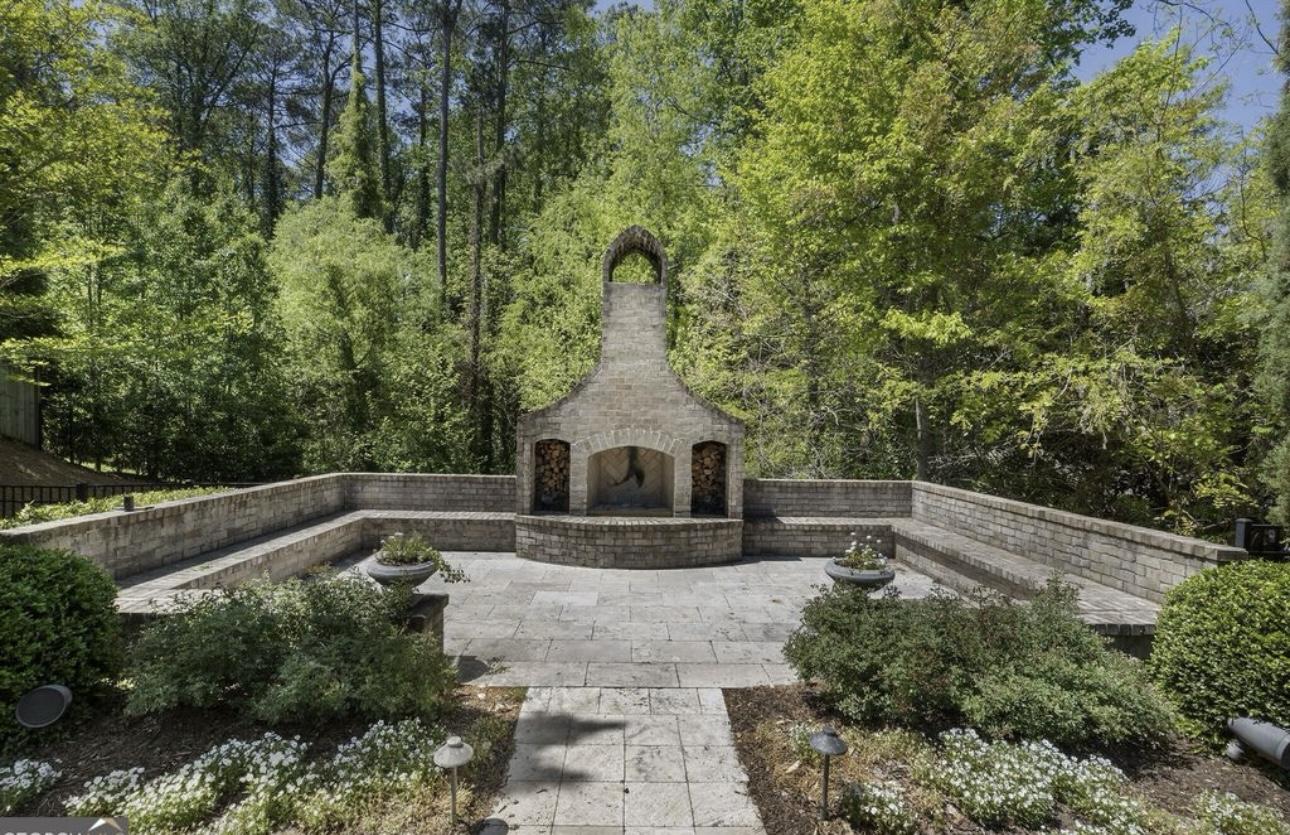 3888 Peachtree Dunwoody Rd NE, Atlanta, GA 30342